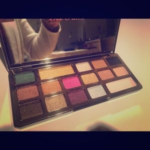 Gorgeous too faced chocolate gold palette